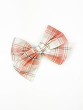 Load image into Gallery viewer, Maeve | Be Thankful | Oversized | Right Clip