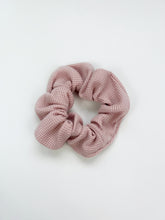 Load image into Gallery viewer, Scrunchie | Pink Waffle
