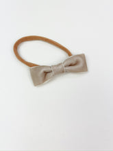Load image into Gallery viewer, Mini Knot | Taupe | Nylon Headband
