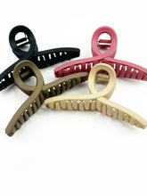 Load image into Gallery viewer, Claw Clip | Chocolate
