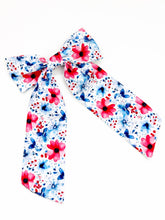 Load image into Gallery viewer, Maeve | Patriotic Floral | Long Tail | Right Clip
