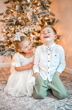 Load image into Gallery viewer, Maeve | Vintage Christmas | Extra Large | Right Clip {PRE-ORDER}
