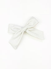 Load image into Gallery viewer, Ella | Ivory Shimmer | Oversized | Right Clip
