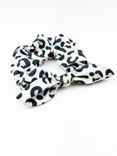 Load image into Gallery viewer, Bow Scrunchie | Neutral Leopard
