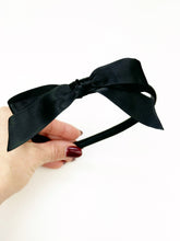 Load image into Gallery viewer, Petite Avery | Black {PRE-ORDER}

