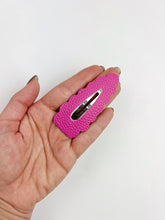 Load image into Gallery viewer, XL Snap Clip | Hot Pink
