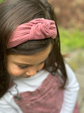 Load image into Gallery viewer, Knotted Headband | Mauve
