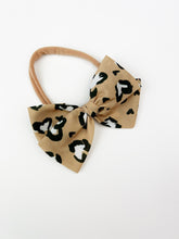 Load image into Gallery viewer, Maeve | Leopard Hearts | Standard | Headband
