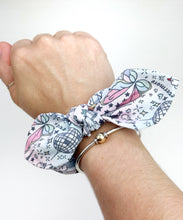 Load image into Gallery viewer, Scrunchie | You Belong With Me
