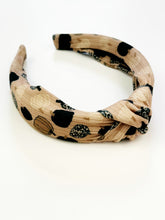 Load image into Gallery viewer, Knotted Headband | Leopard Pumpkins (Ribbed Knit)

