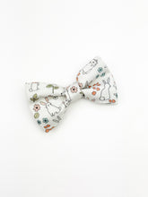 Load image into Gallery viewer, Leo | Garden Bunnies {PRE-ORDER}
