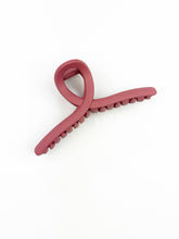 Load image into Gallery viewer, Claw Clip | Berry
