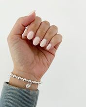 Load image into Gallery viewer, Alternating Bead Bracelet
