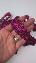 Load and play video in Gallery viewer, Single Snap Clip | Pink/Purple Glitter
