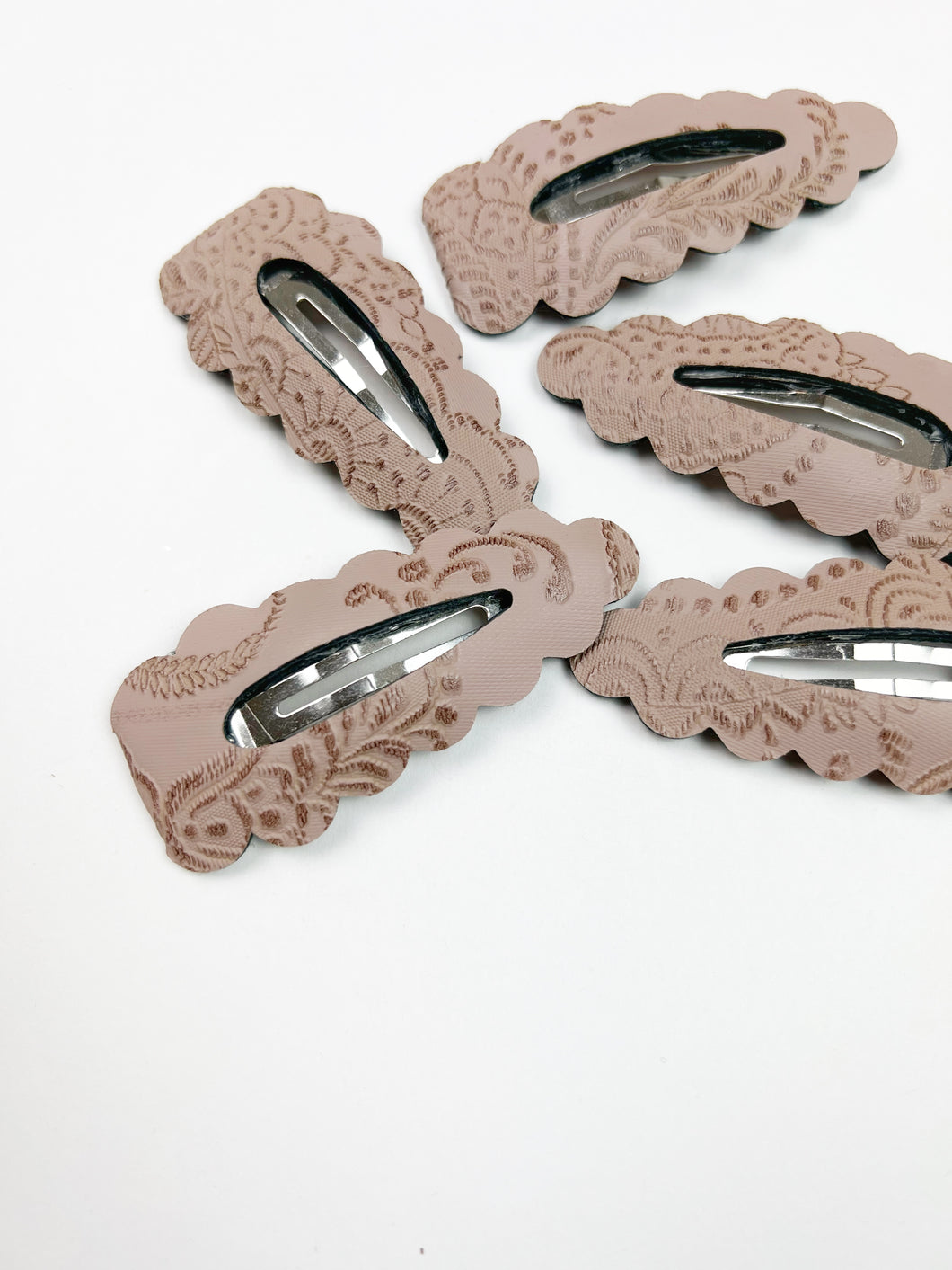 Single Clip | Vintage Lace