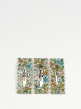 Load image into Gallery viewer, Acrylic Snap Clip | Vintage Floral
