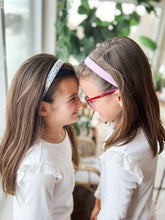 Load image into Gallery viewer, Hard Headband | Blue Daisy
