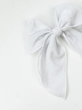 Load image into Gallery viewer, Maeve | White Velvet | Party Bow | Left Clip
